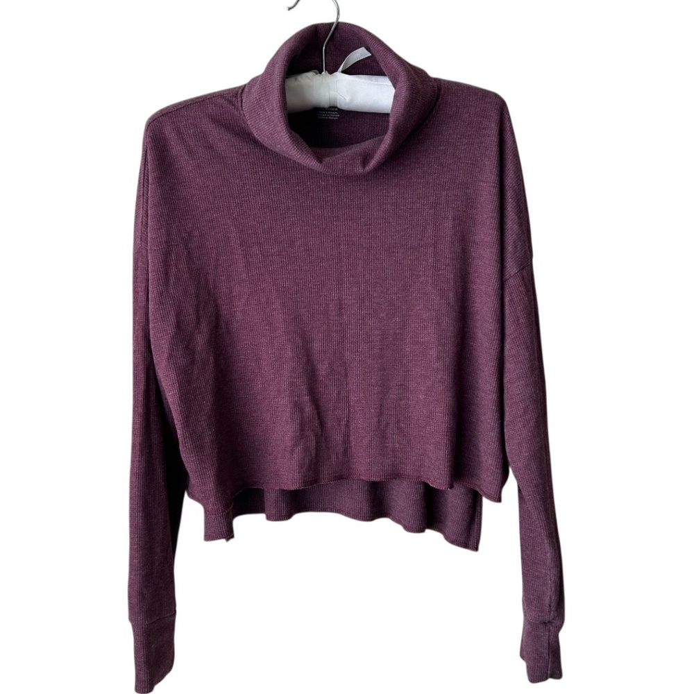 American Eagle Long Sleeve Loose Turtleneck Top Crop Maroon Waffle Knit Size XS
